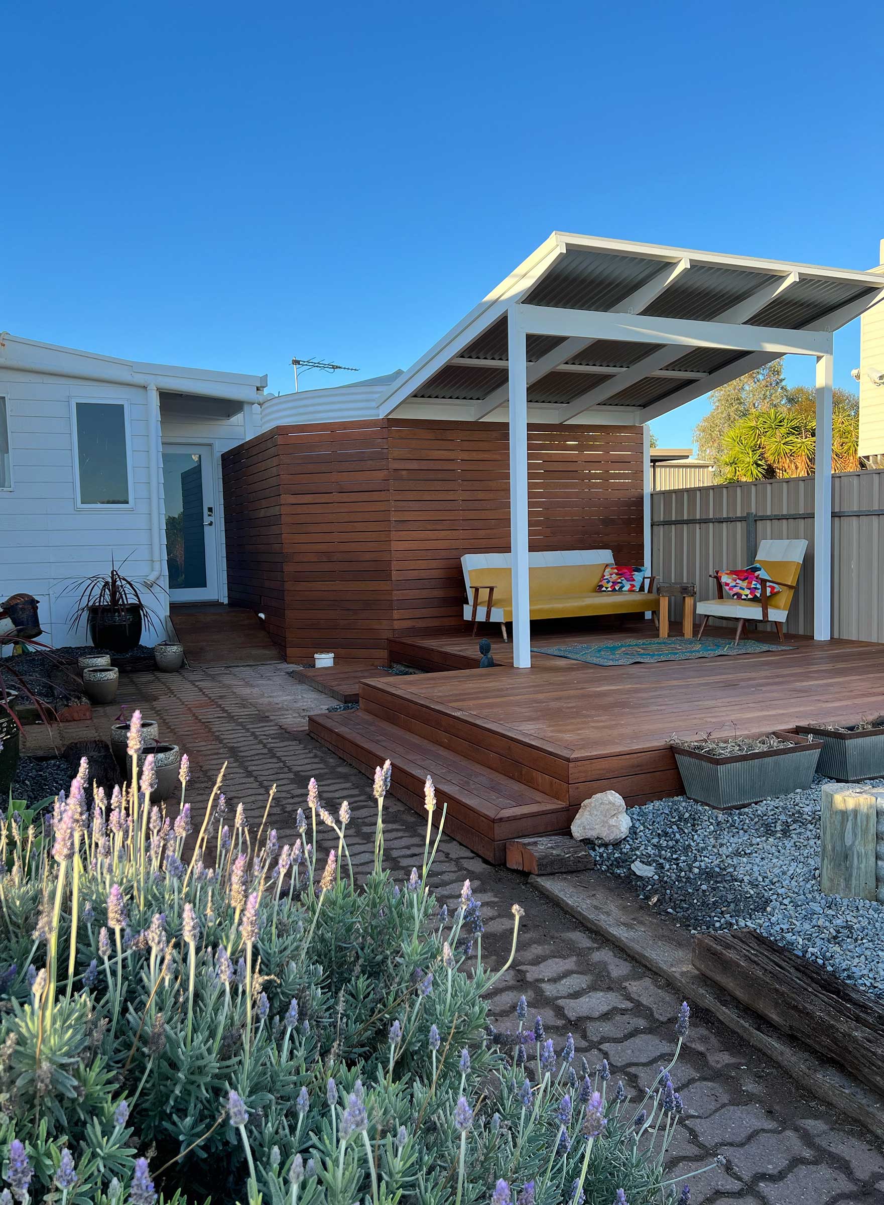 Stay at 'The Hideaway' accomodation at Thompson Beach, Adelaide
